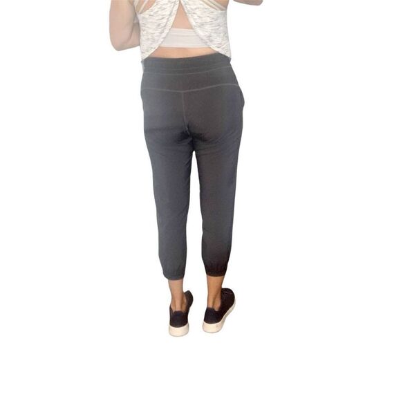 Lululemon High Rise Grey Cropped Drawstring Pockets Jogger Women’s Size 4 -Small - Picture 3 of 10